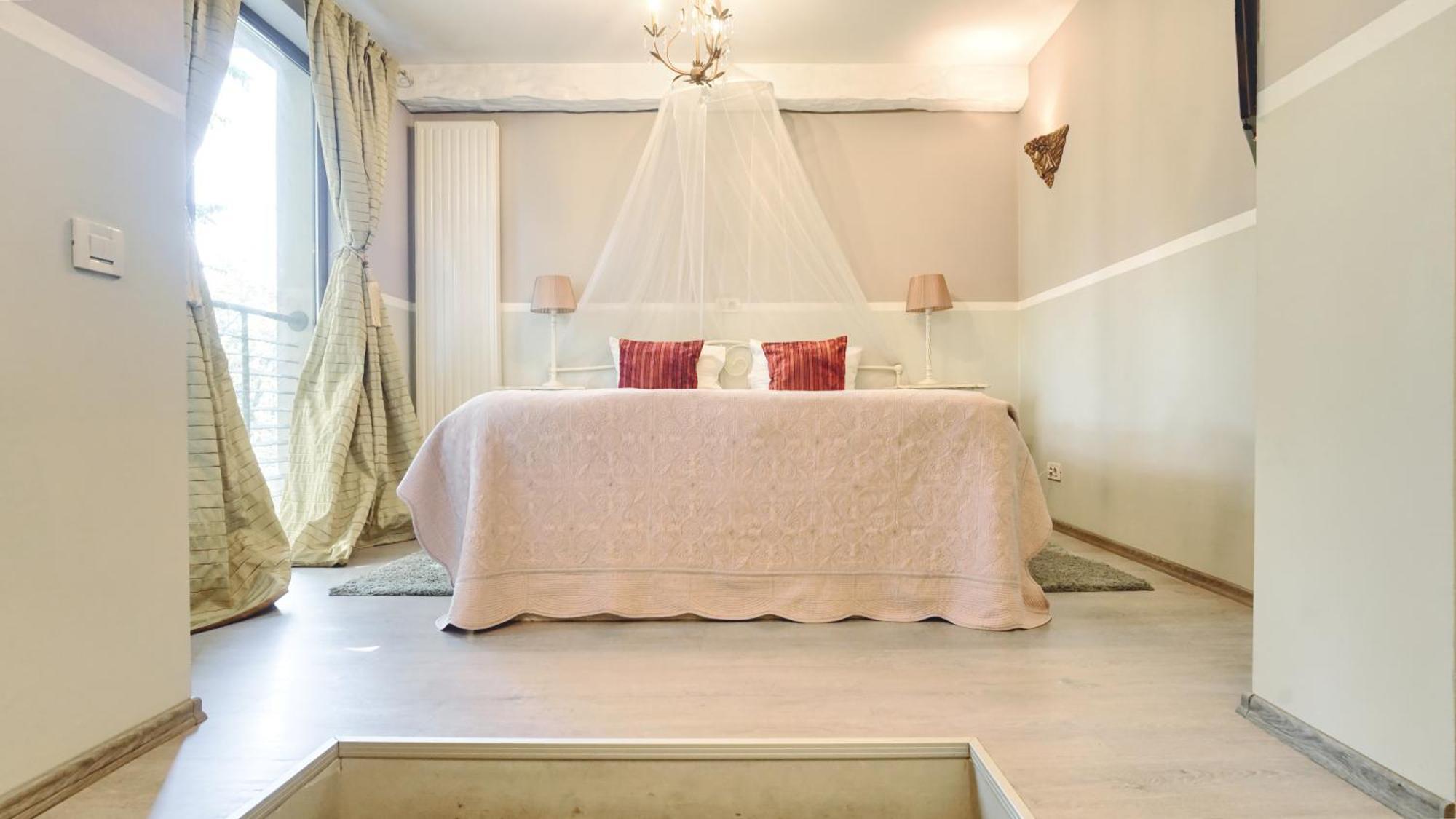 Relax In Style Boutique Hotel (Adults Only) Брашов Екстер'єр фото