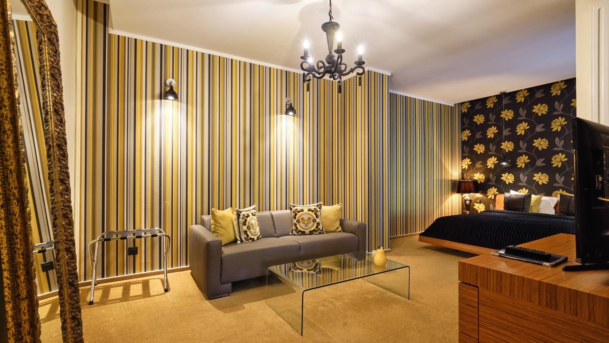 Relax In Style Boutique Hotel (Adults Only) Брашов Екстер'єр фото