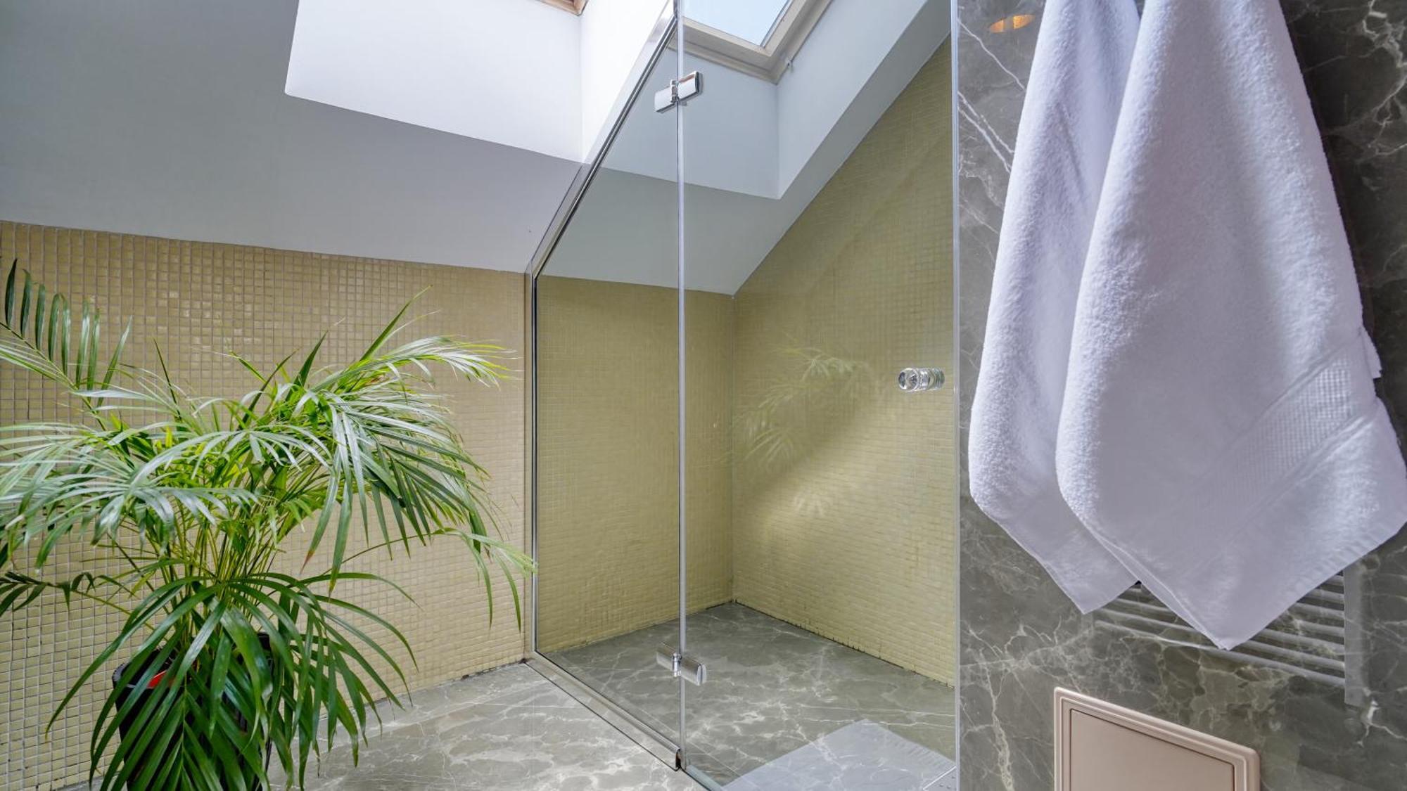 Relax In Style Boutique Hotel (Adults Only) Брашов Екстер'єр фото