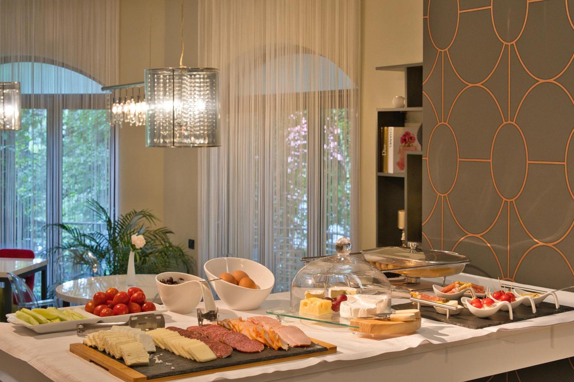 Relax In Style Boutique Hotel (Adults Only) Брашов Екстер'єр фото